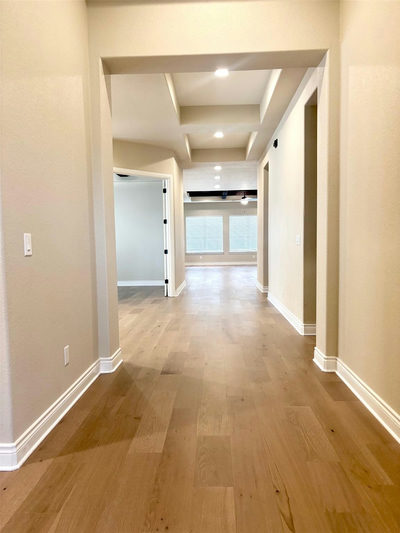 820 Desaix Dr — photo 3
