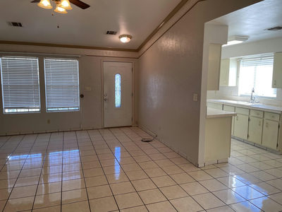 307 Hickok Ct — photo 3