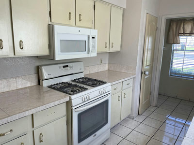 307 Hickok Ct — photo 5