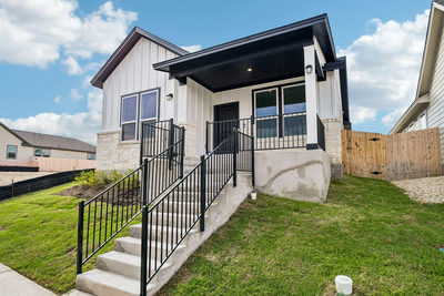 773 Treadwell Ln — photo 3