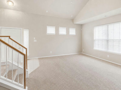 9201 Brodie Ln #403 — photo 2