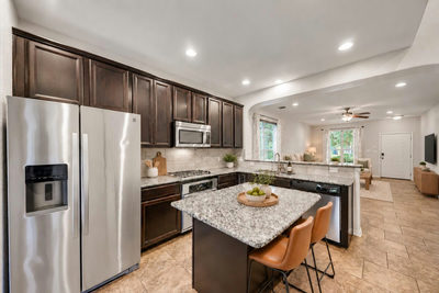 1325 Central Park Ct — photo 3