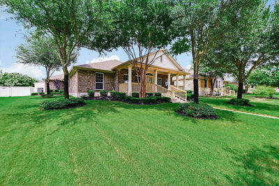 808 Walnut Canyon Blvd — photo 2