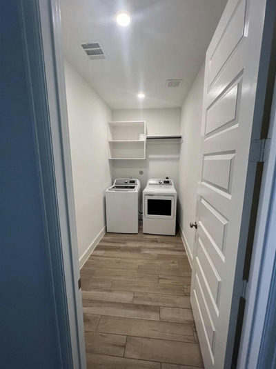 131 Macarthur Dr — photo 2
