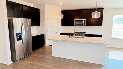 111 Leland Ave — photo 2