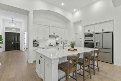 128 Lockhart Dr — photo 2