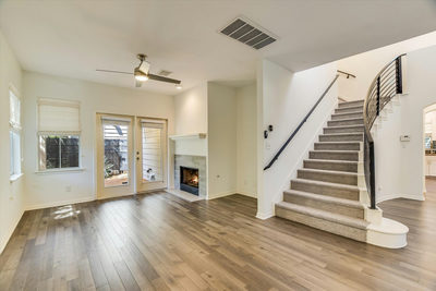 1011 Brodie St #8 — photo 4