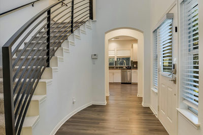 1011 Brodie St #8 — photo 3