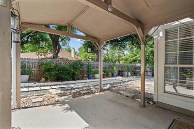 2312 Mockingbird Dr — photo 3