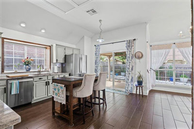 2312 Mockingbird Dr — photo 4