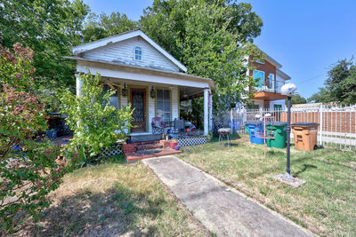 2907 E 5th St — photo 2