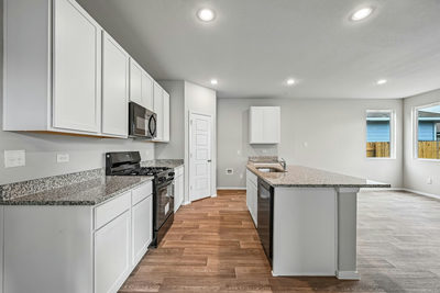 319 Jade St — photo 5
