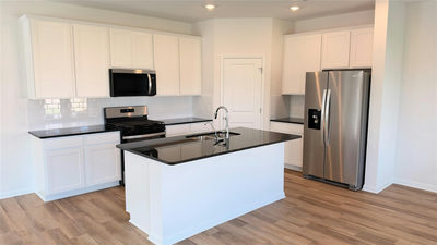 416 Wild Spur Ln — photo 2