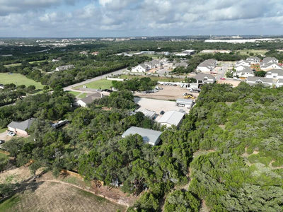 102 CR 180 — photo 5