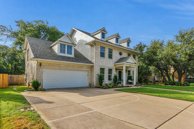 701 Oaklands Dr — photo 3
