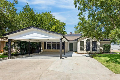 1706 Davis St — photo 2