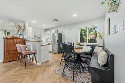 705 Dulwich St — photo 4