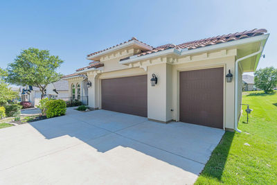 233 Hopping Peach St — photo 2