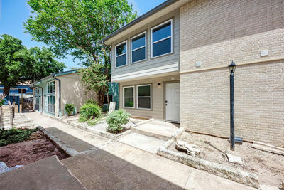 2124 Burton Dr #136 — photo 3