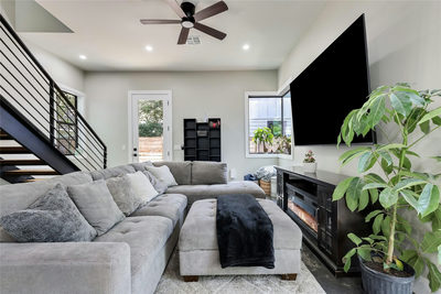 706 Valdez St #2 — photo 4