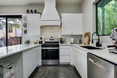 706 Valdez St #2 — photo 5