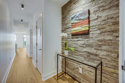 603 Davis St #811 — photo 2