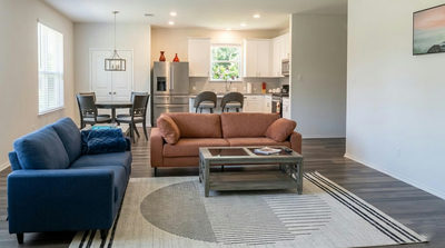404 Purple Heart Dr — photo 2