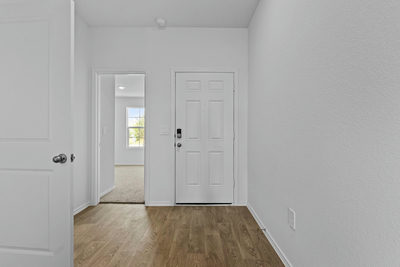 110 Belton Dr — photo 2
