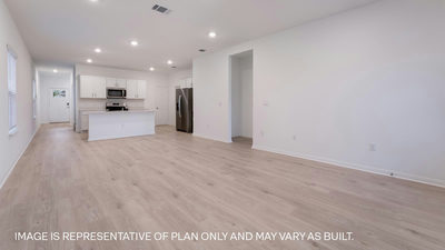 560 Glimer Ln — photo 4