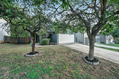 1422 Meadow Pkwy — photo 2