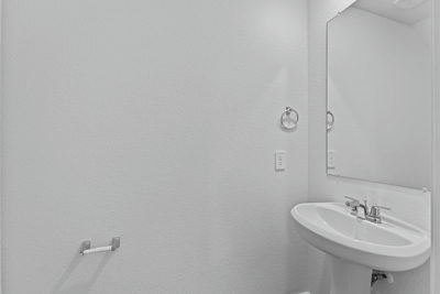 1039 Phantom Hill Blvd — photo 3