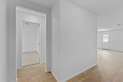 1039 Phantom Hill Blvd — photo 4