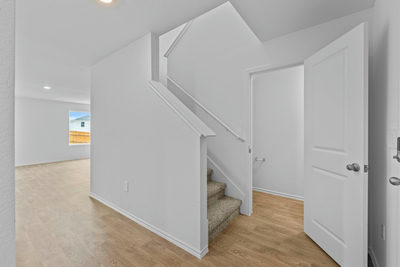 1039 Phantom Hill Blvd — photo 2
