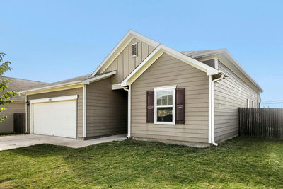 13705 Sherri Berry Way — photo 3