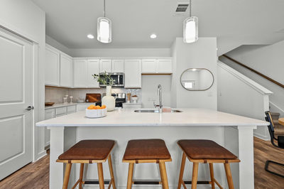 529 B Burlington Dr — photo 4