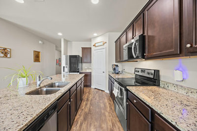 14009 Mark Christopher Way — photo 4