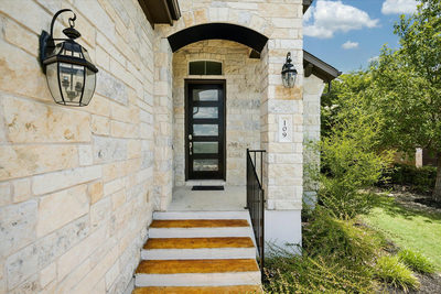 109 Beneteau Dr — photo 2