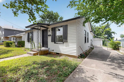 4703 Leslie Ave — photo 2