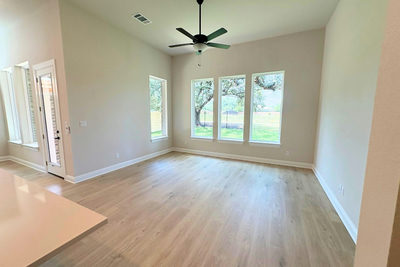 1120 Stonehill Dr — photo 5