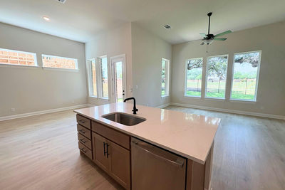 1120 Stonehill Dr — photo 4