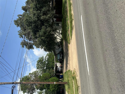 4502 S 1st St — photo 2