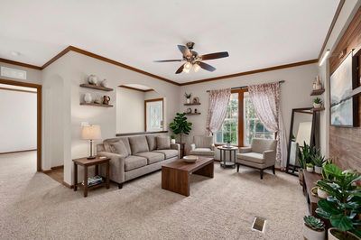 300 Flaming Oak Dr — photo 5