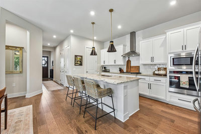 240 Diamondback Dr — photo 3