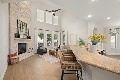 8620 Alophia Dr — photo 2