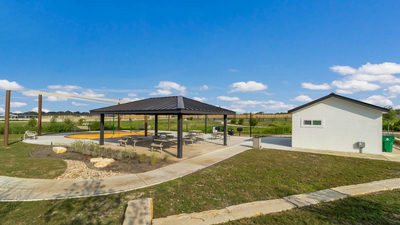 225 Orange Flame Blvd — photo 4