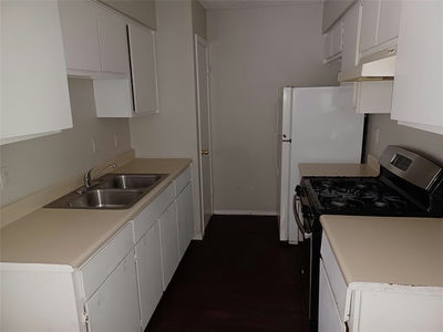 6711 Sandshof Dr — photo 4