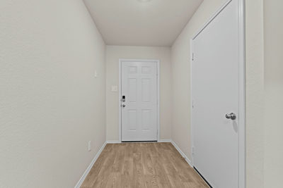 204 Varner Way — photo 2