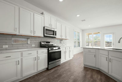 602 Allende Bnd — photo 4