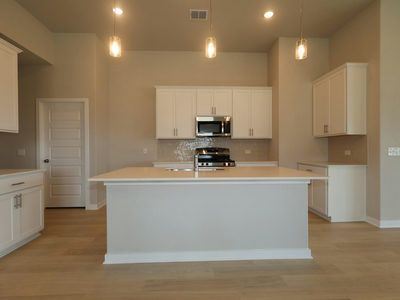 9400 Corvallis Dr — photo 4