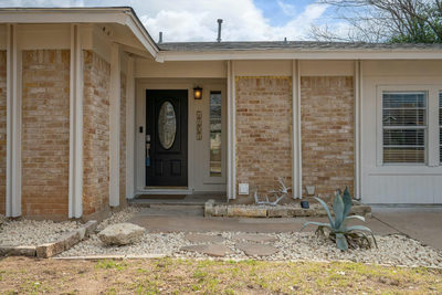 4709 York Hill Dr — photo 4